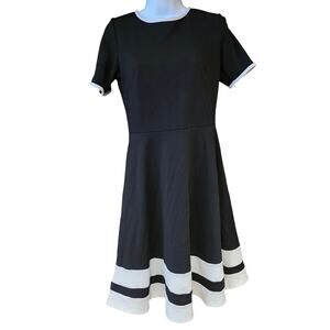 EUC Olivia Matthews black and white a line dress sz M